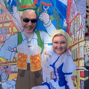 Meet your Posher, Joyce